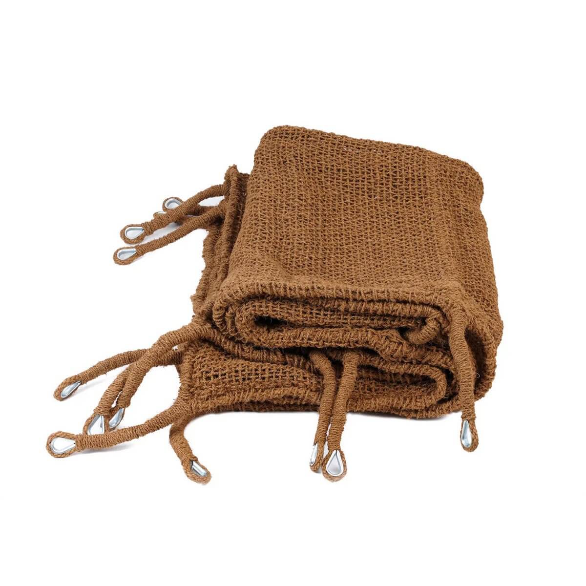 Folded De Coco Shade Driehoekig - Naturel, handwoven bohemian shade with rings, offering elegant outdoor sun protection.