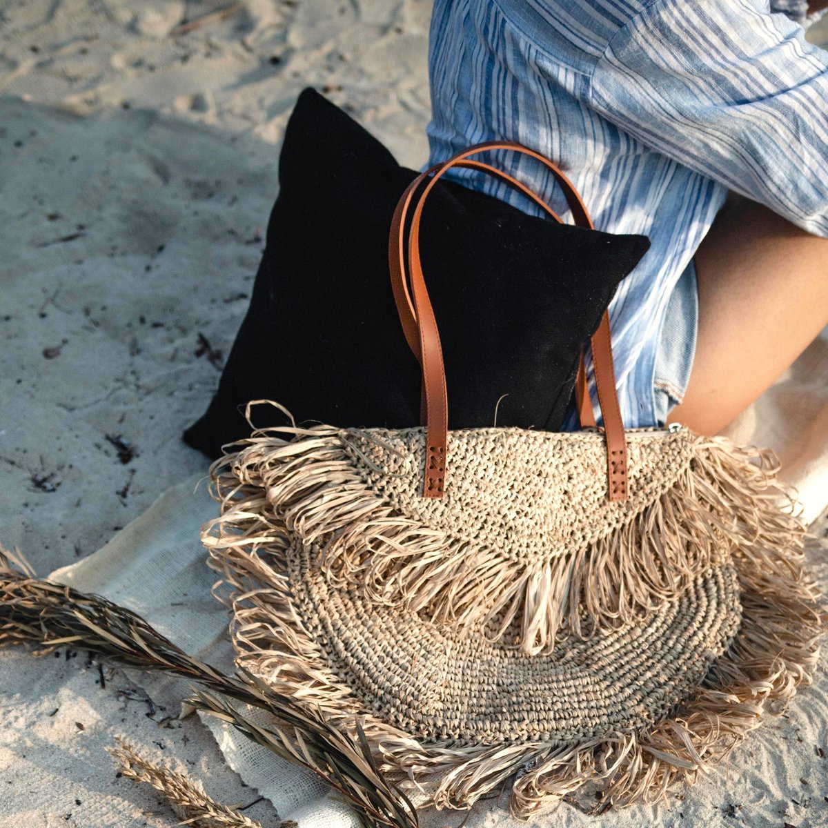 Beige schoudertas met franjes Strandtas Tote Boodschappentas SUMBAWA-boho musthaves-Soeji-Ik Hout ervan.
