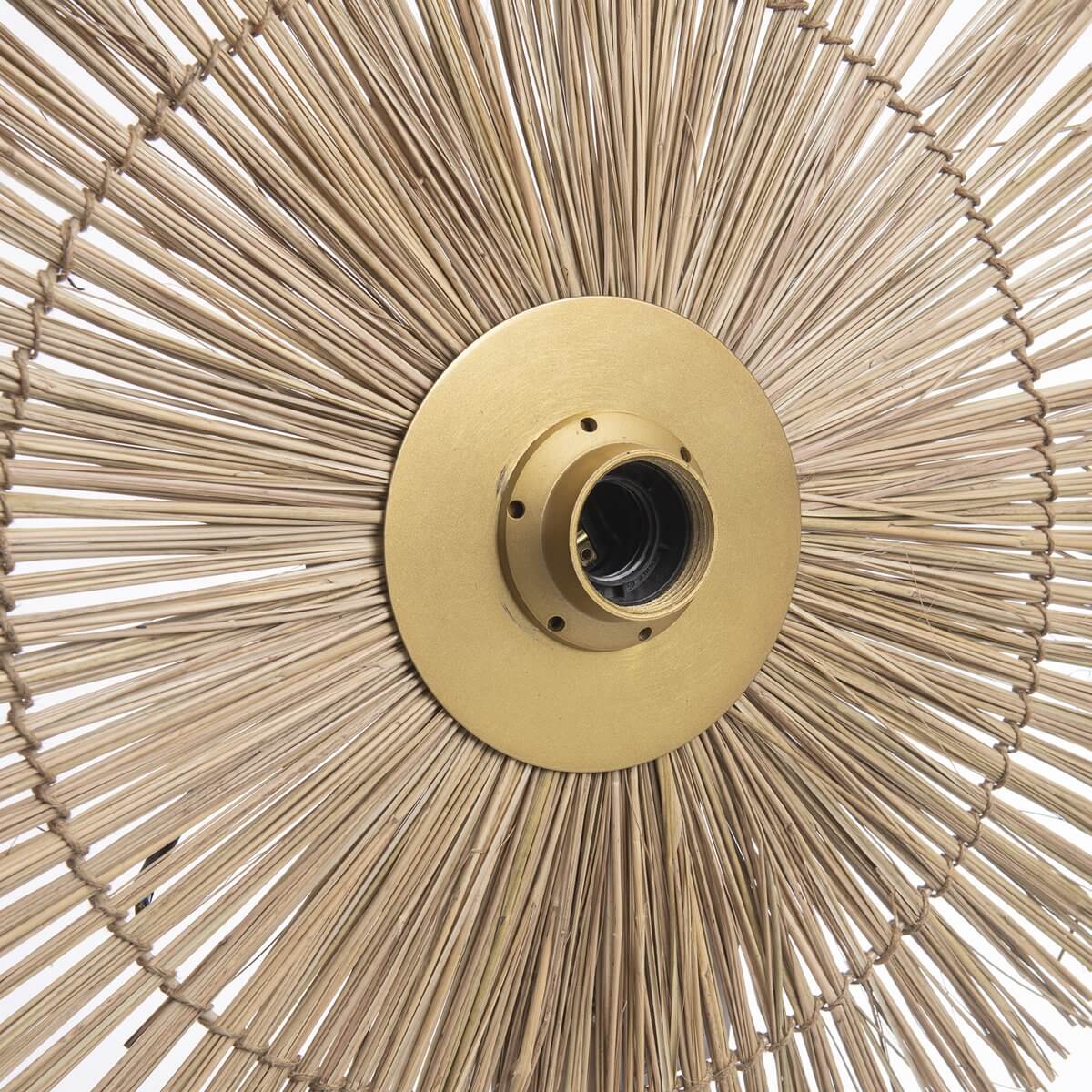 De Beausoleil wandlamp met gras en ijzer in natuurlijke goudkleurige afwerking, perfect voor decoratieve verlichting.