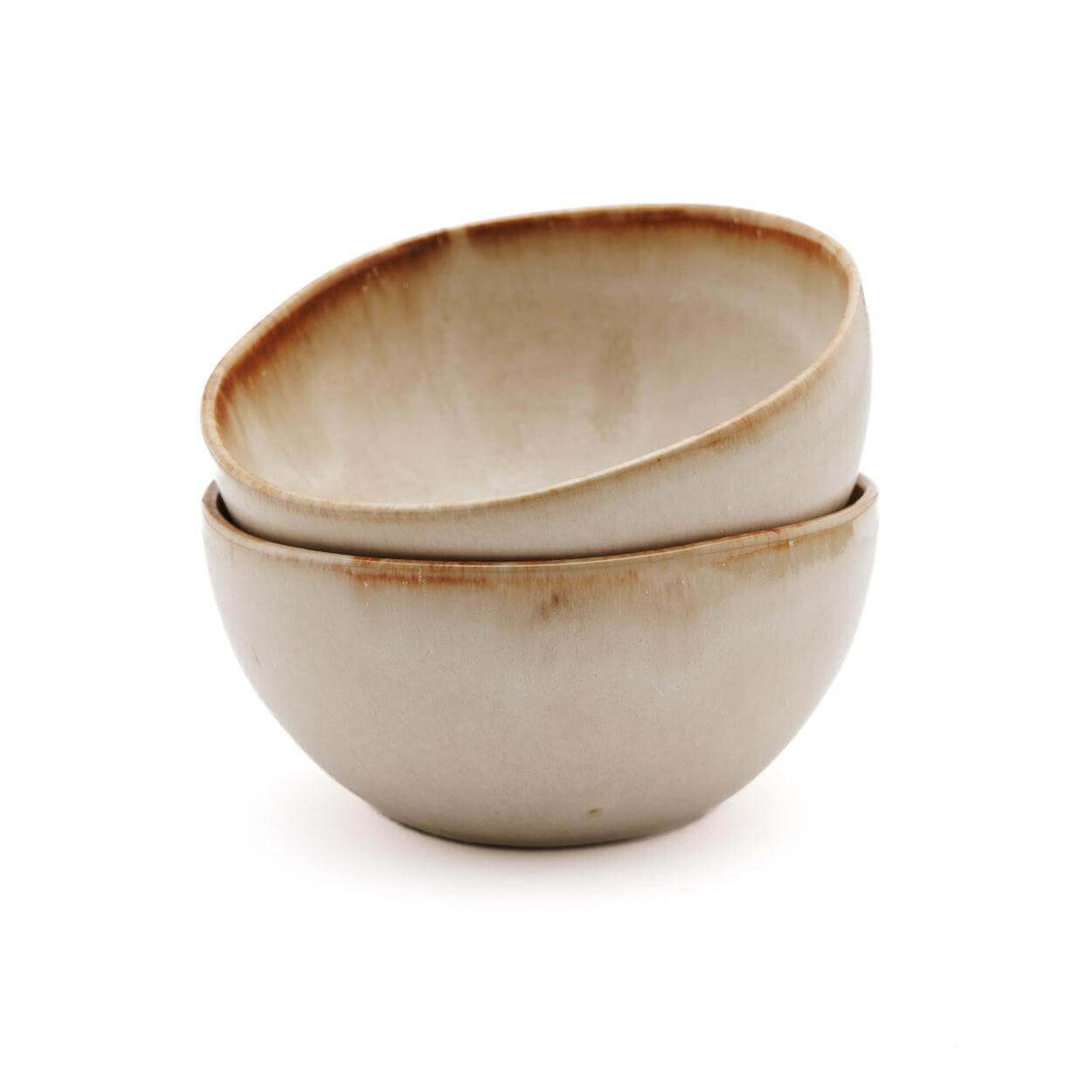 Set van 6 handgemaakte keramische kommetjes uit Portugal, perfect voor elke brunch, lunch of diner. Elegante witte en gele tinten.