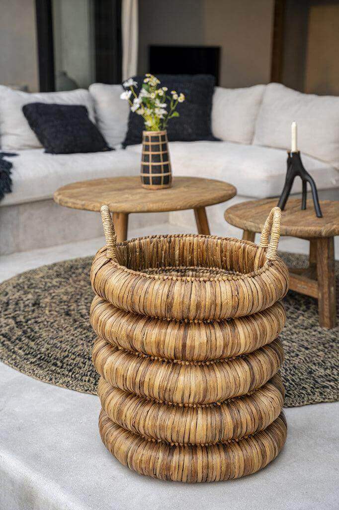 Grote, gedurfde Chunky mand van waterhyacint met handvatten, ideaal als wasmand of plantenbak. Perfect voor thuisdecoratie.
