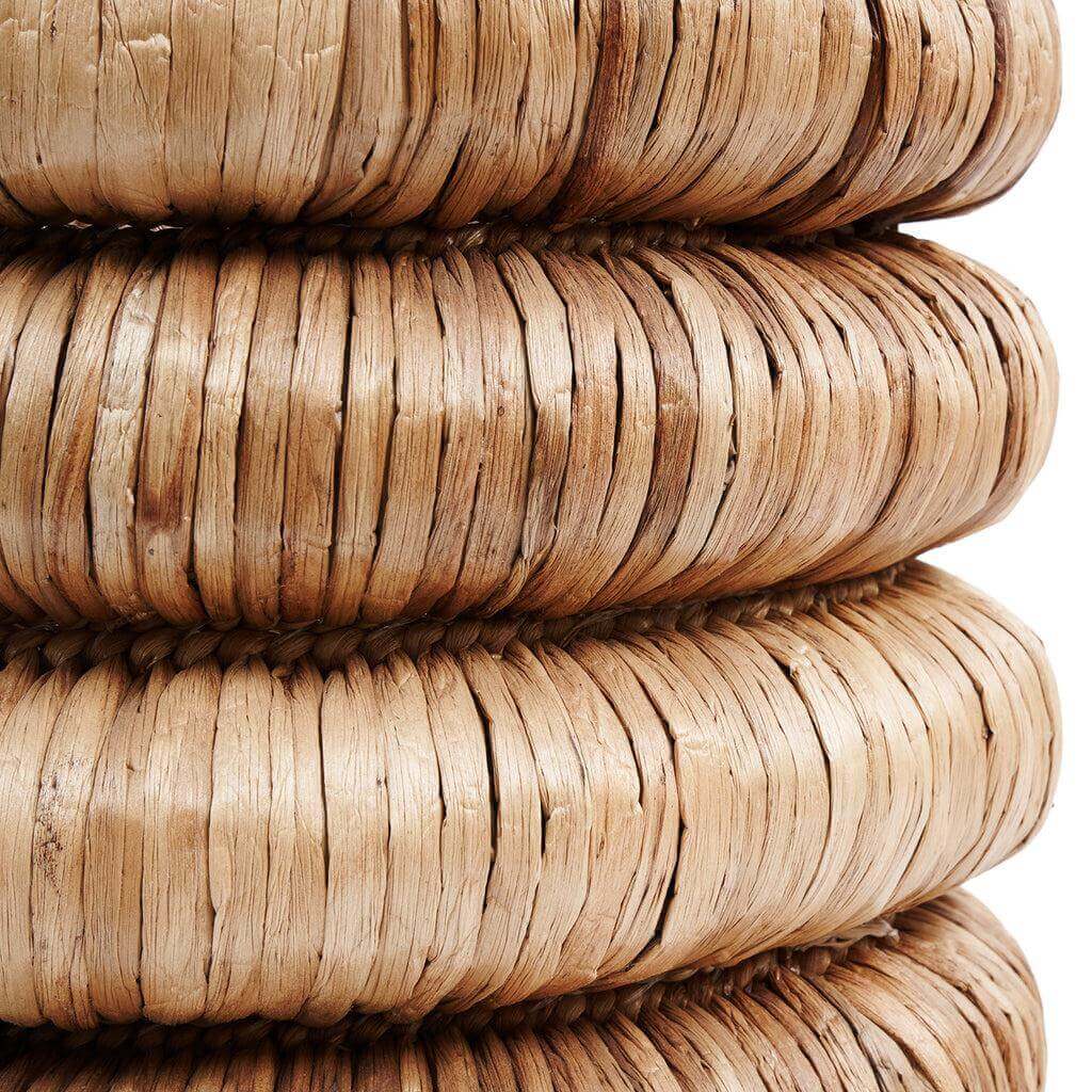 Grote Chunky mand van waterhyacint met handvatten, perfect als wasmand of voor planten, gedurfd en stijlvol interieuraccessoire.