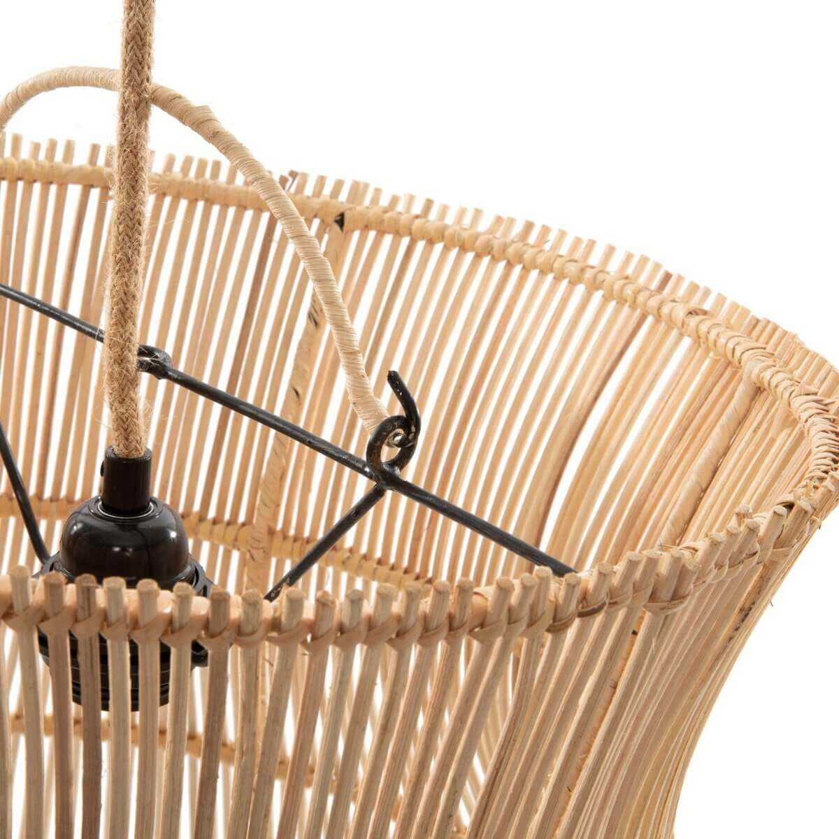 Rotan kegelvormige hanglamp zonder bedrading, geschikt voor binnen en overdekte ruimtes, creëert elegante schaduwen. De Flirt-hanger Natuurlijk.