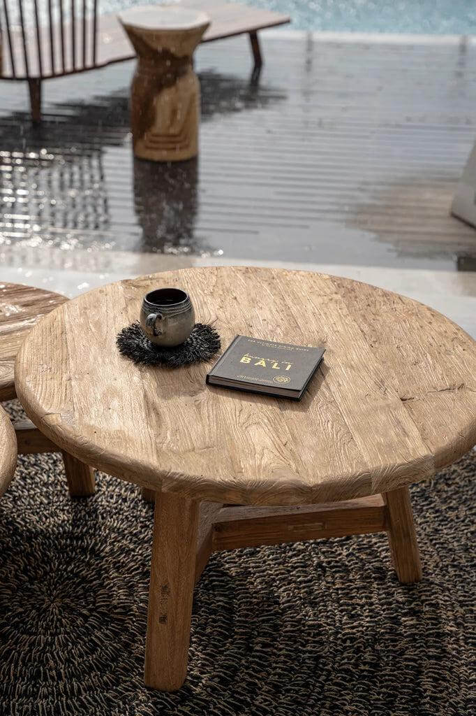 Fusuma salontafel in gerecycled teakhout met rustieke uitstraling, geschikt voor elk interieur. Stijlvol, ruimtebesparend design.