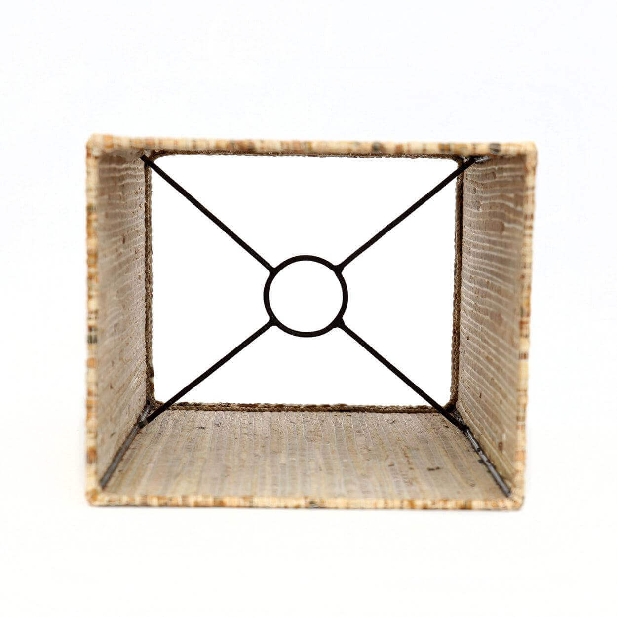 Binnenkant van de natuurlijke handgemaakte hyacint hanglamp, vakantie boho stijl voor elke kamer. Geen bekabeling inbegrepen.