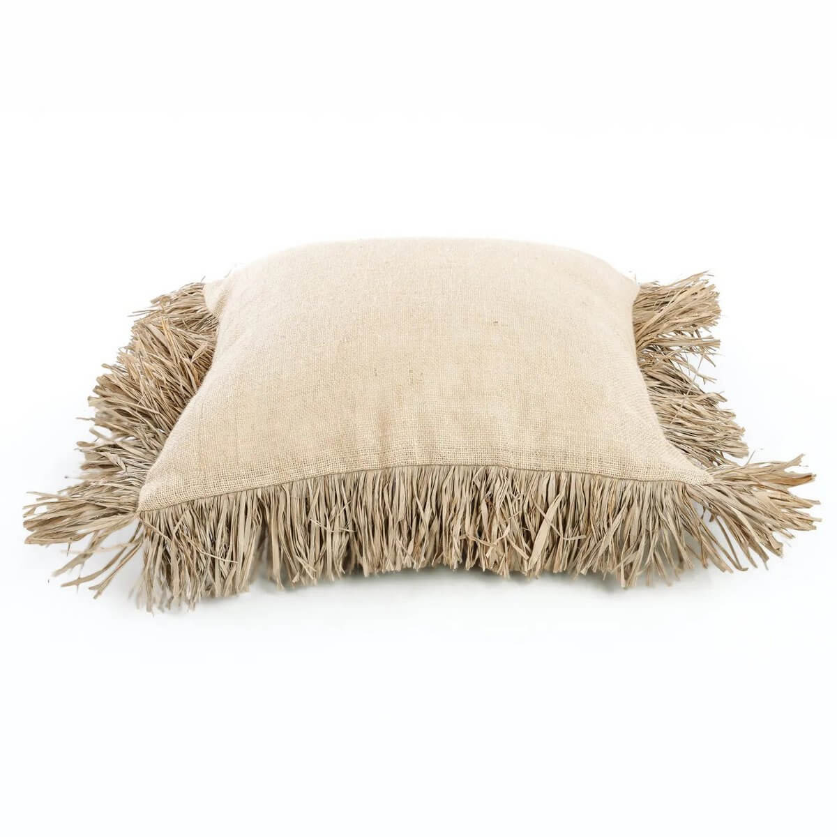 De Jute Bonita kussenhoes met raffia-franjes, naturel, perfect voor een zomers interieur, maat 60x60 cm.