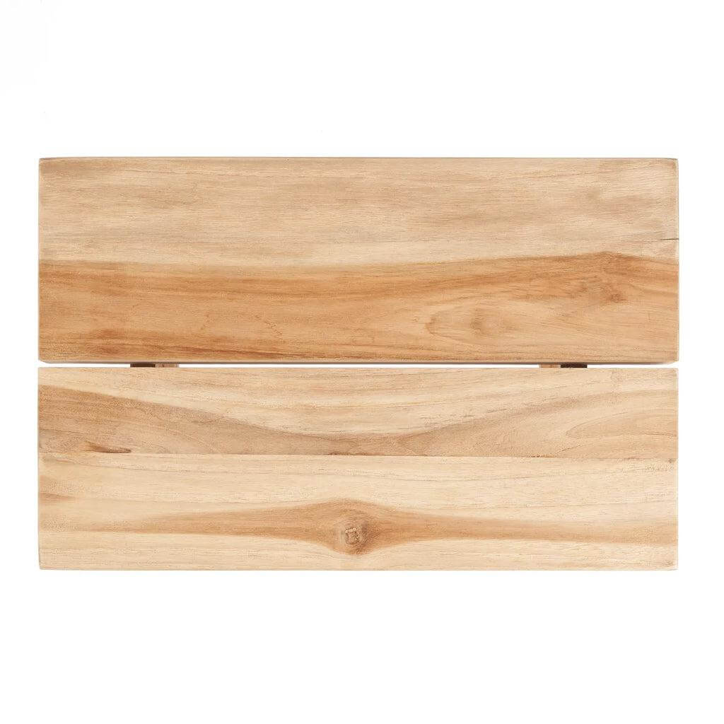 Bovenaanzicht van de Makara kruk, gemaakt van gerecycleerd teakhout, kleur naturel. Functioneel als zitplaats, display of bijzettafel.