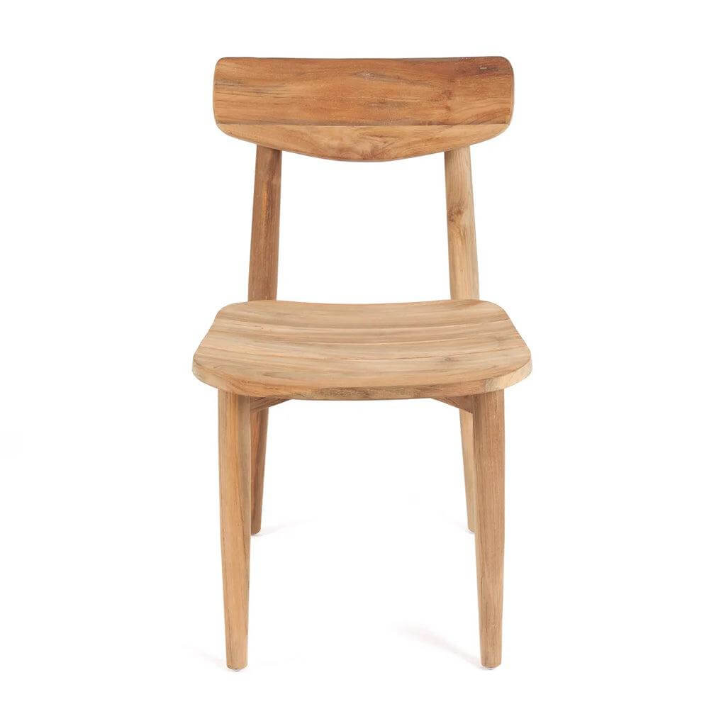 Alt Tag: Matita eetkamerstoel in natuurlijk hout, tijdloos en elegant design, perfect voor lange diners.