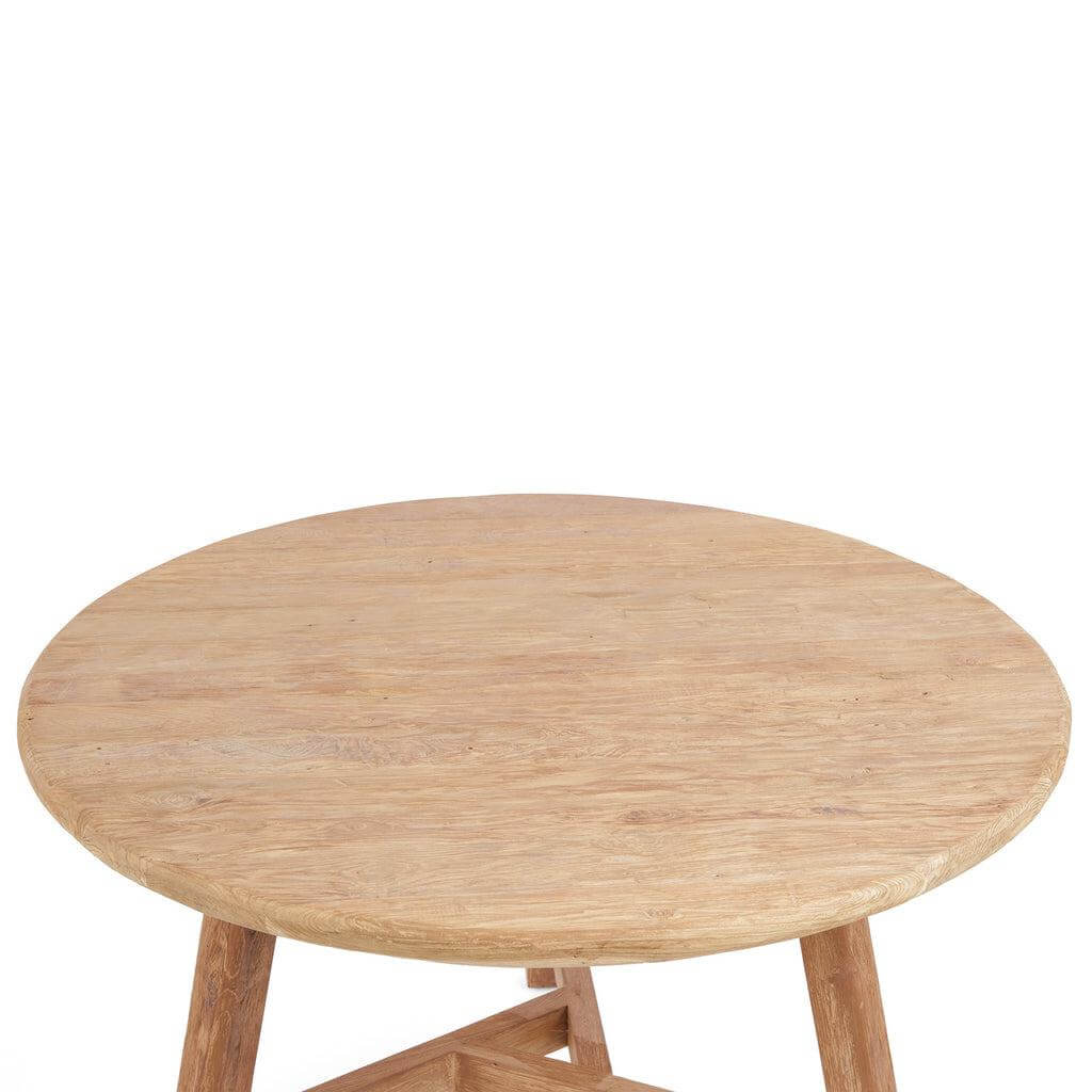 Ronde eettafel van rustiek teakhout, de elegantie van de De Noguchi stijl, perfect voor elke maaltijd of gelegenheid.