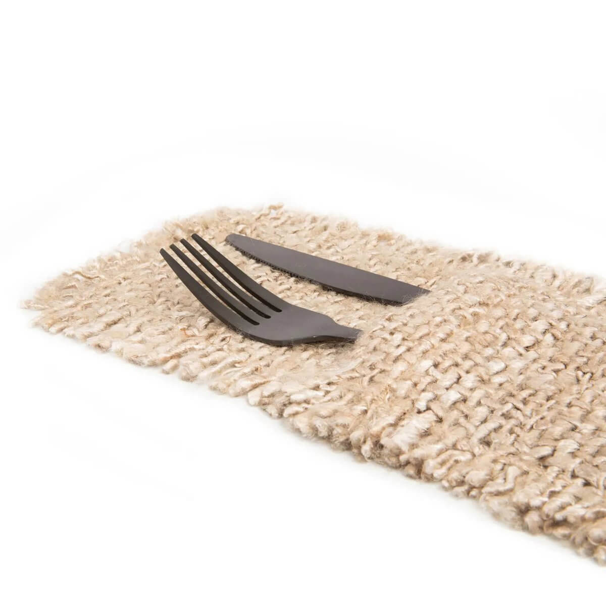 De Oh My Gee Beige Bohemian Bestekhouder Set van 4, luxe katoenen design met zijdelook, perfect voor een opvallende eettafel.