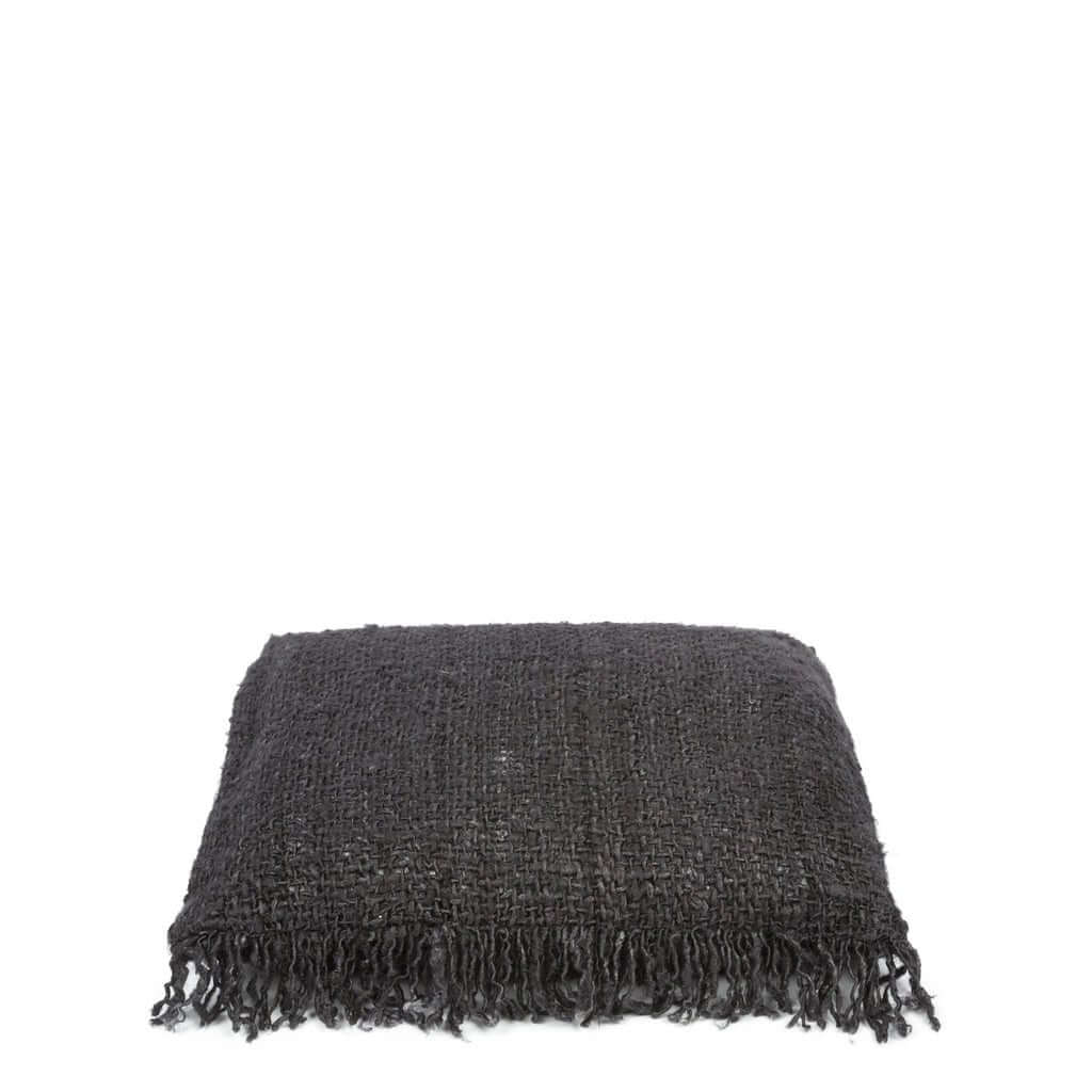 Oh My Gee kussenhoes in marinezwart, 40x40 cm katoen. Voeg boho-stijl toe aan interieur, tuin of patio. Exclusief binnenkussen.