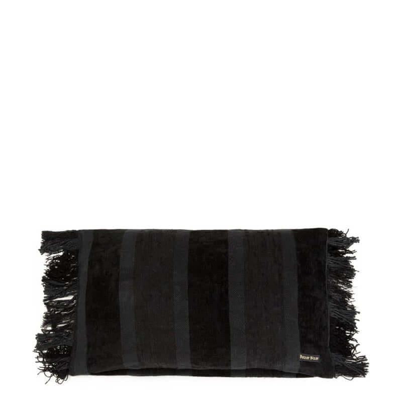 Zwarte fluwelen kussenhoes 30x50 voor boho stijl, handgemaakt. Perfecte aanvulling voor woonkamer, slaapkamer of terras.