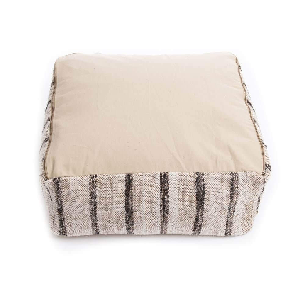 Katoenen bohemian poef wit met strepen, perfect voor huis of overdekte buitenruimte, voor stijlvol comfort en duurzaamheid.