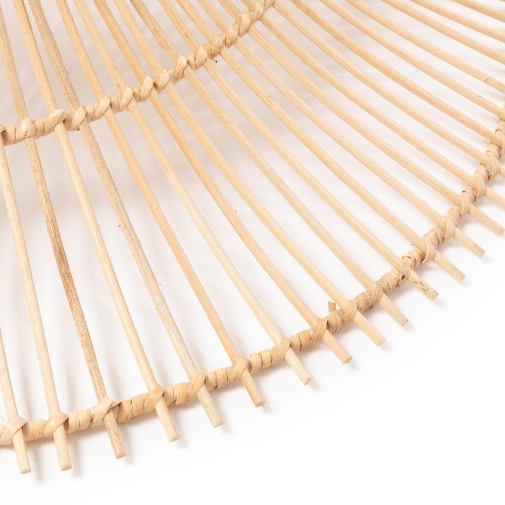 Close-up van natuurlijk rotan design van de Sky hanglamp XXL, een plafond kunstwerk dat je interieur laat stralen.