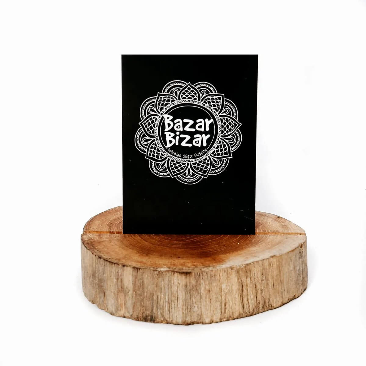 Bohemian-style De Teak Root Card Holder with Bazar Bizar logo, perfect for displaying cards or menus, wood finish, 8cm width.