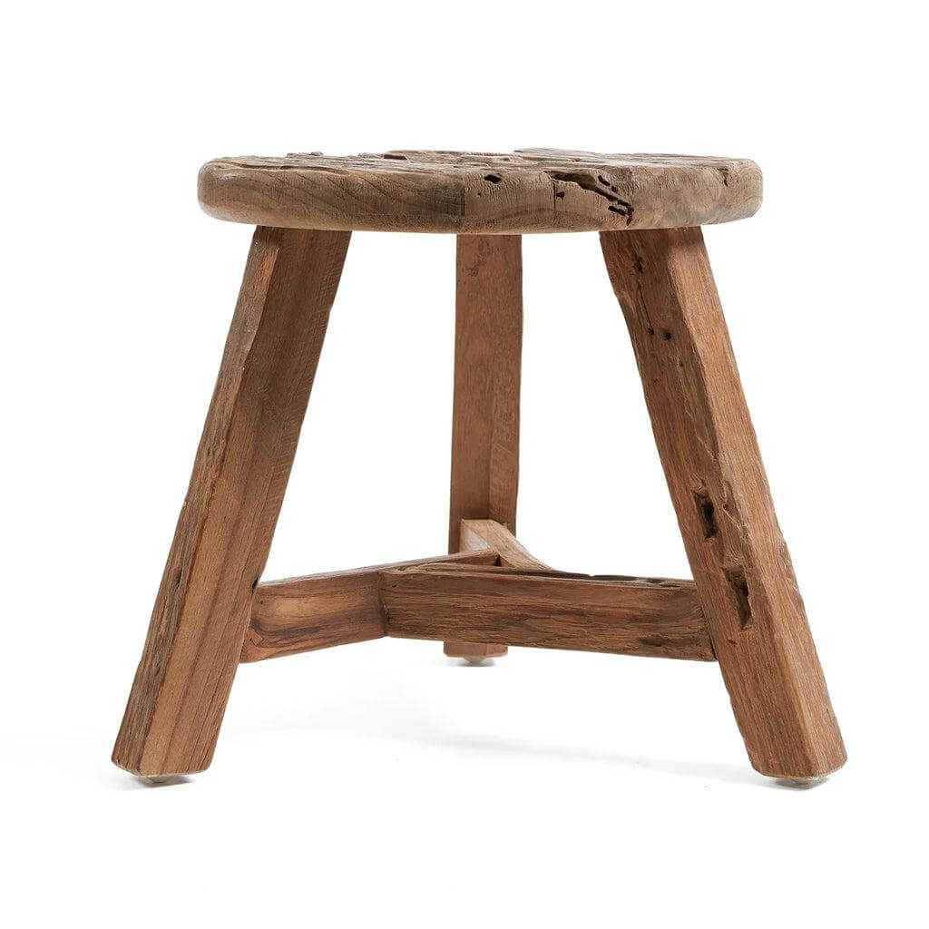 De Yatai Kruk in natuurlijke teak afwerking, perfect als decor of extra zitplaats in elke kamer, rustieke uitstraling.