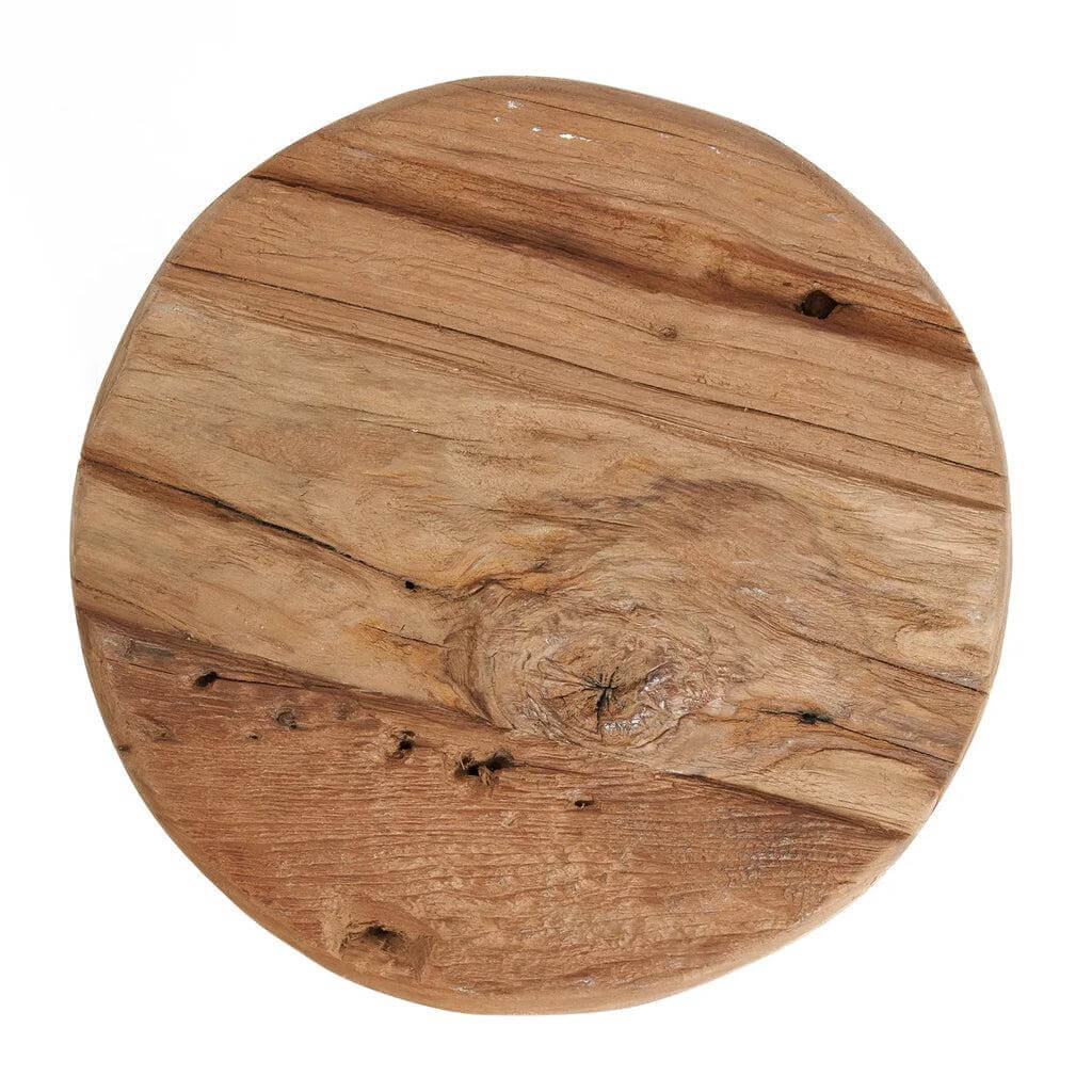 Topzicht van de De Yatai kruk in natuurlijke teakhoutkleur, ideaal voor decor of extra zitplaats in elk interieur.