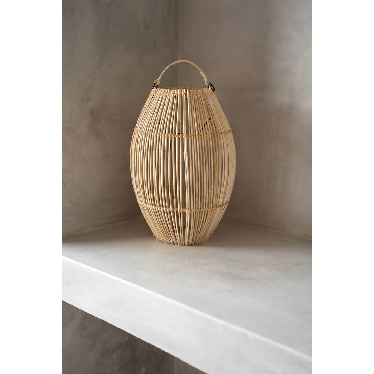 Rotan cilindervormige lamp De Zuri-hanger als decoratieve lampenkap, perfect voor sfeervolle lichtstrepen in huis. Zonder bedrading.