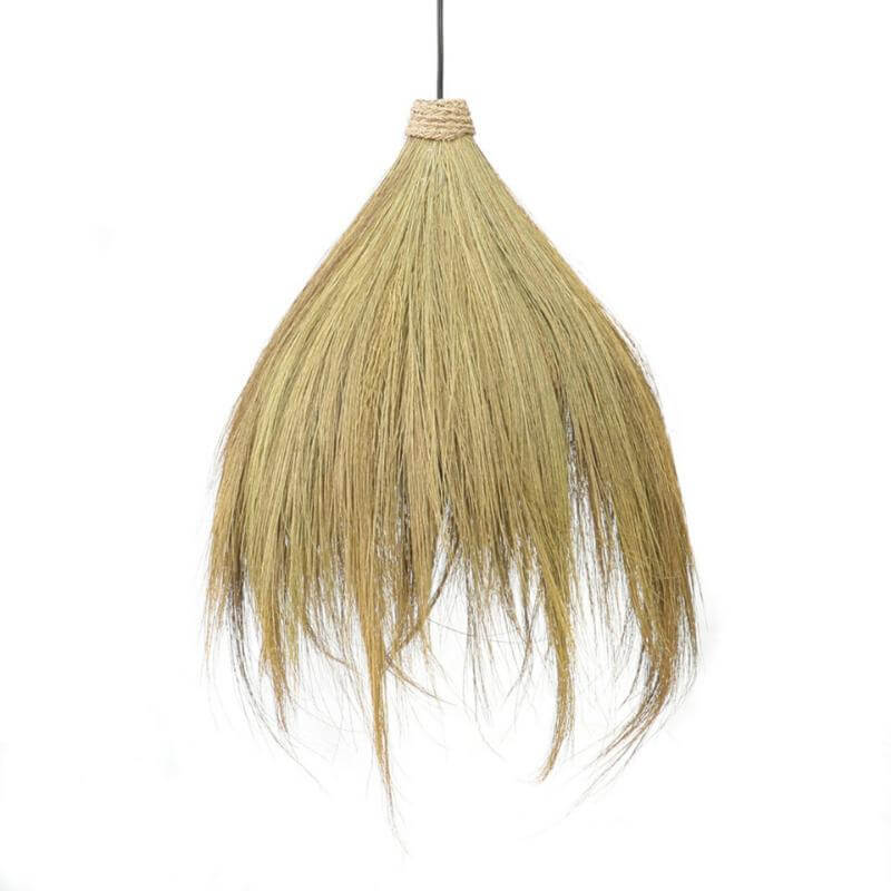 Hanglamp van Rayung Gras, bohemian sfeer voor in huis, natuurlijk en duurzaam, zomeravonden Ibiza-stijl.