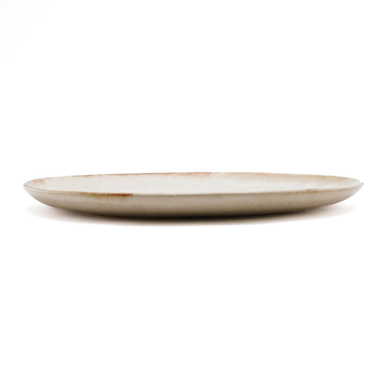Handgemaakt Cascais Dinerbord in wit met een vleugje geel, deel van een set van 4, perfect voor elke gelegenheid.