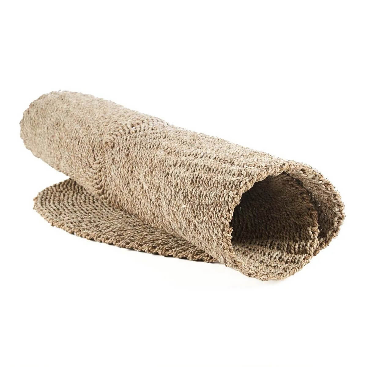 Het I'm Tapijt - Naturel - rolled sisal rug showcasing bohemian style with natural texture and warm earthy tones.