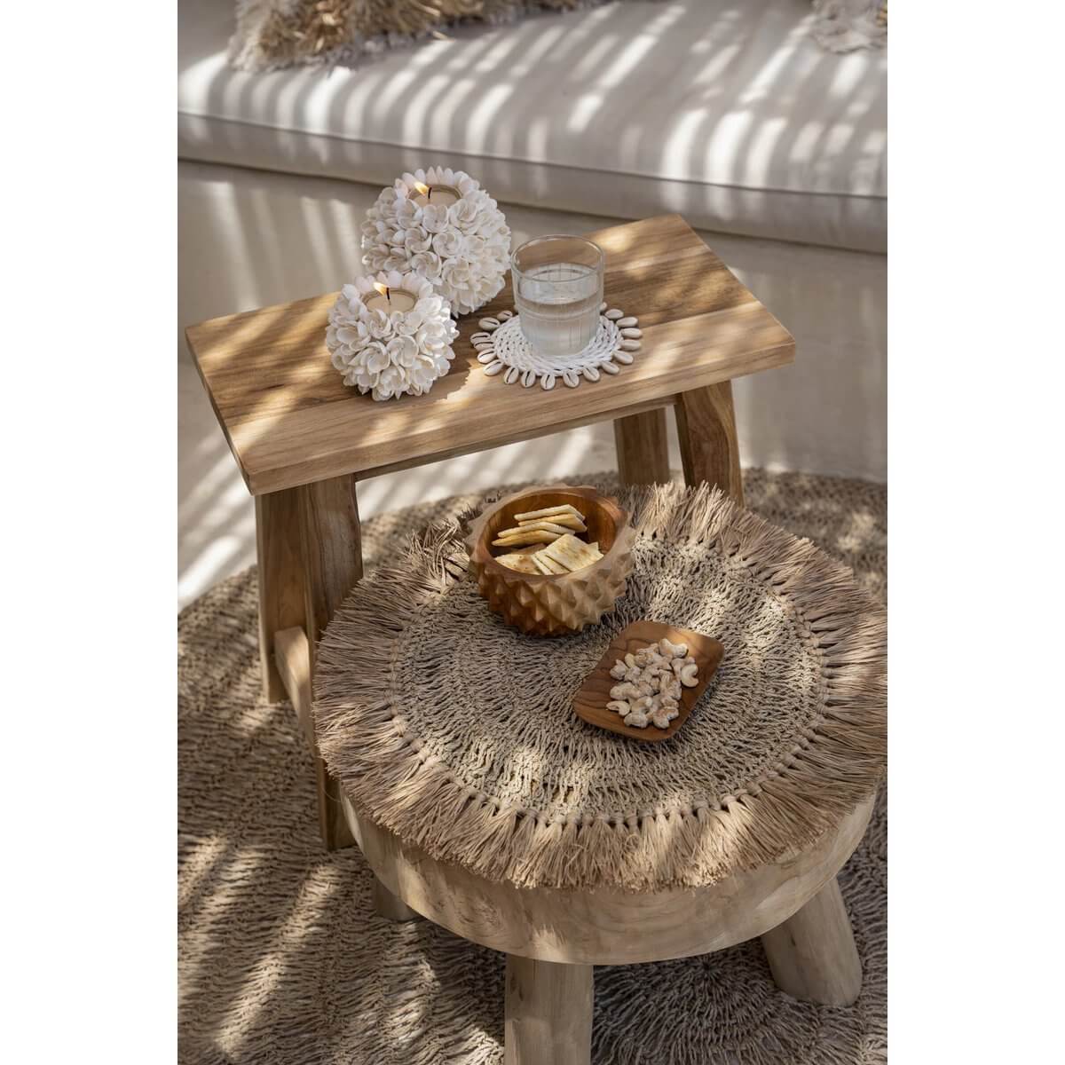 Bohemian teak wortel bijgerecht met unieke houtpatronen, ideaal voor bijgerechten of snacks, handgemaakt en duurzaam.