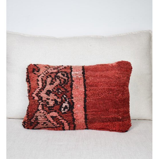 Marokkaans kussen - Uniek vintage handgemaakt Berberkleed kussen, rood en zwart, een prachtig kunstwerk voor je interieur.