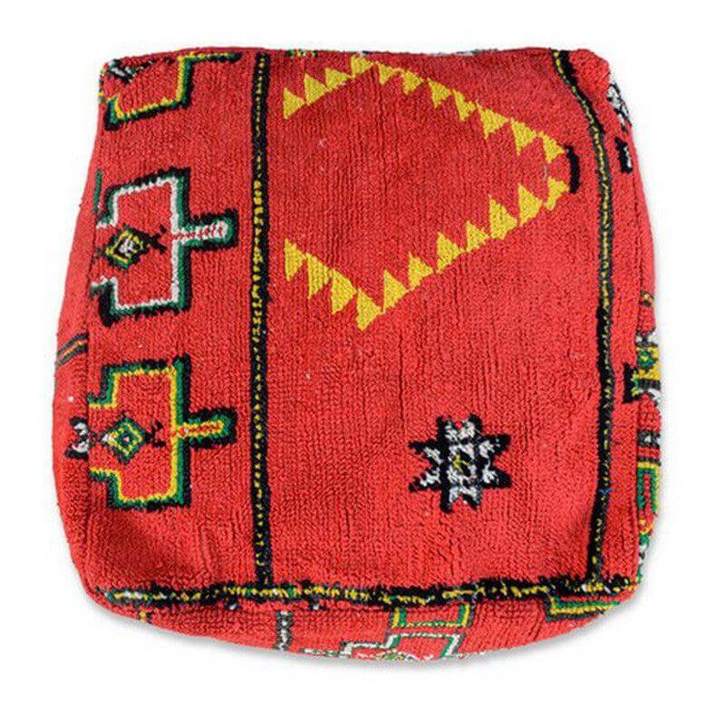 Marokkaans vloerkussen K898, handgemaakt van vintage berberkleed, rood met kleurrijke patronen, bohemian interieuraccessoire.
