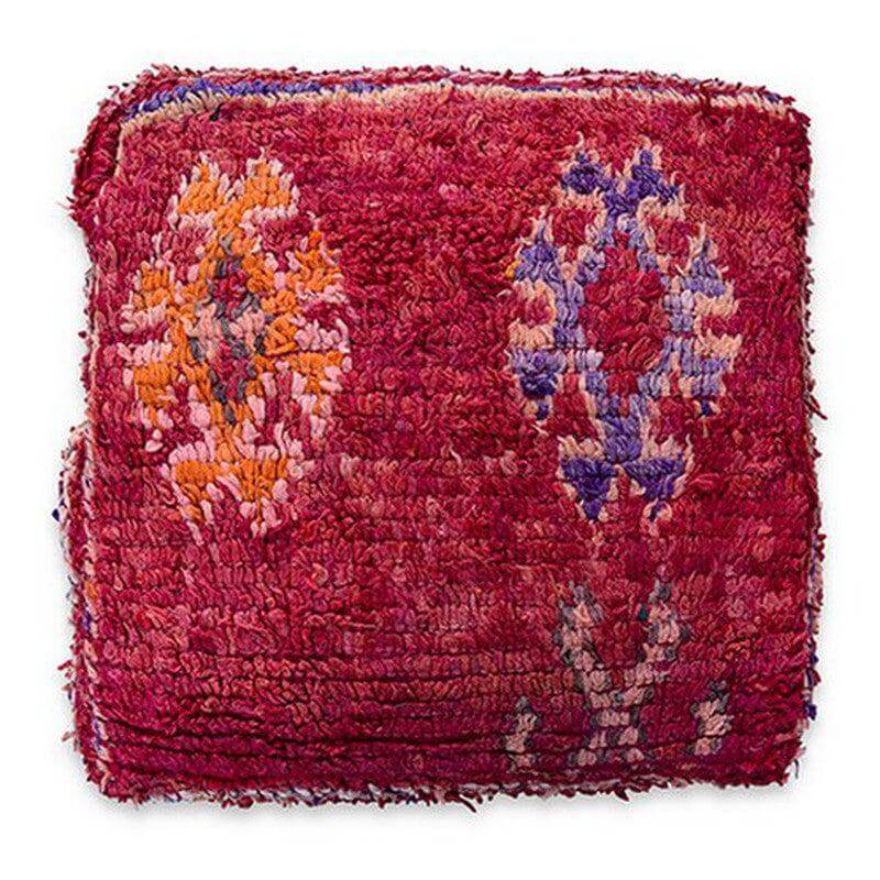 Uniek Marokkaans vloerkussen in rood en paars, gemaakt van vintage berberkleed, bohemian sfeer decor voor woon- of slaapkamer. Handgemaakt.