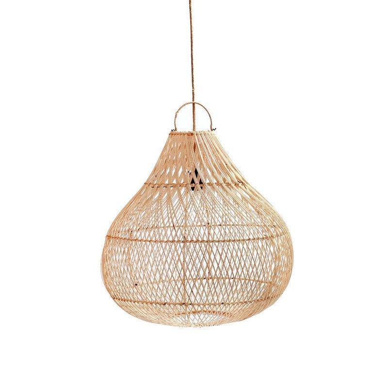 Rotan hanglamp 'The Bottle Hanger' in boho stijl, perfect voor slaapkamer, kinderkamer of buitenruimte. Stijlvolle lampenkap zonder bedrading.