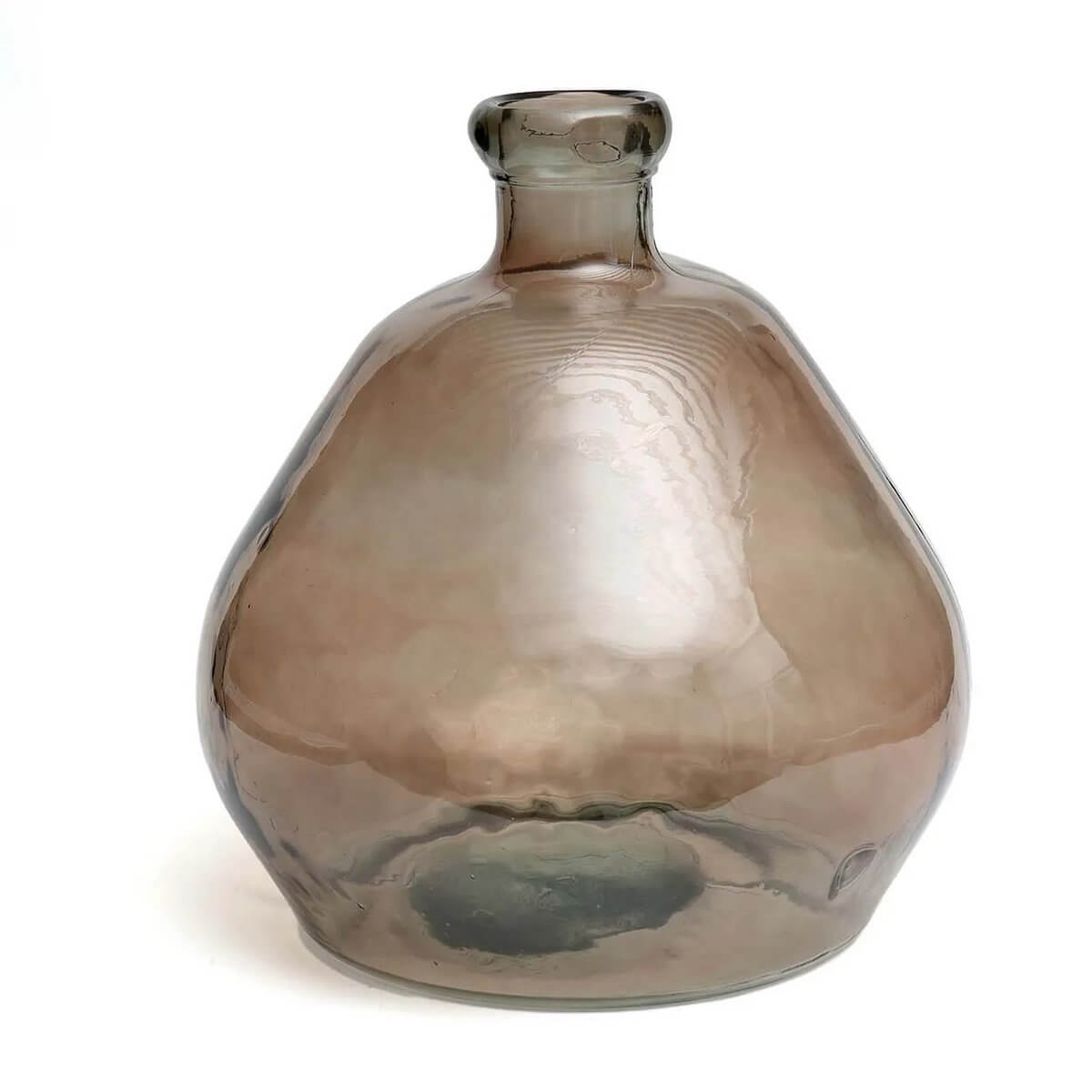 Alt Tag: De Bolai Vaas in beige with bohemian style, showcasing its unique recycled glass texture and flowing curves.