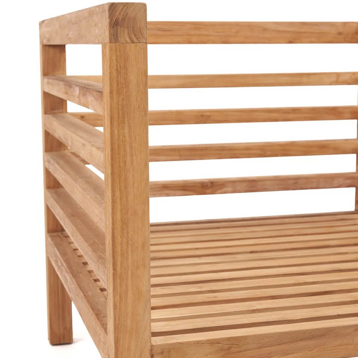 Detail of wooden slats on the De Moyo modular armchair, showcasing bohemian design and eco-friendly luxury for outdoor seating.