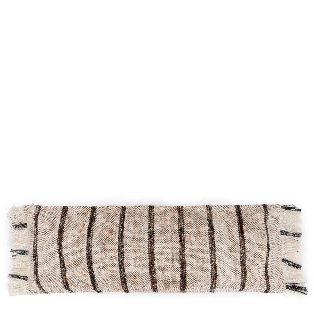 Bohemian kussenhoes in wit, met de hand vervaardigd, 35x100 cm. Voeg een boho sfeer toe aan uw huis. Exclusief binnenkussen.