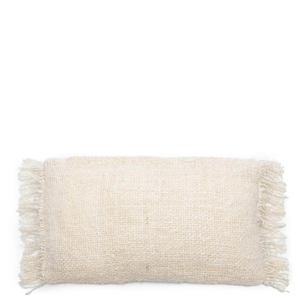 Crème kussenhoes 30x50 cm met boho-textuur, perfect voor een stijlvolle interieur toe te voegen. Geen binnenkussen inbegrepen.