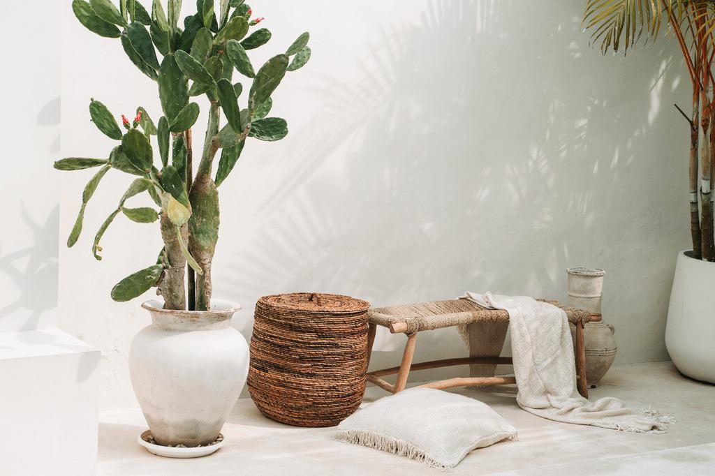 De Oh My Gee Kussenhoes - Crème - 60x60 Bazar Bizar Dit kussen voegt een prachtig en chique element van textuur toe aan uw zachte inrichting. Een onmisbaar stuk om uw interieur, tuin of patio een boho-touch te geven. Eindeloze mogelijkheden om uw persoonl