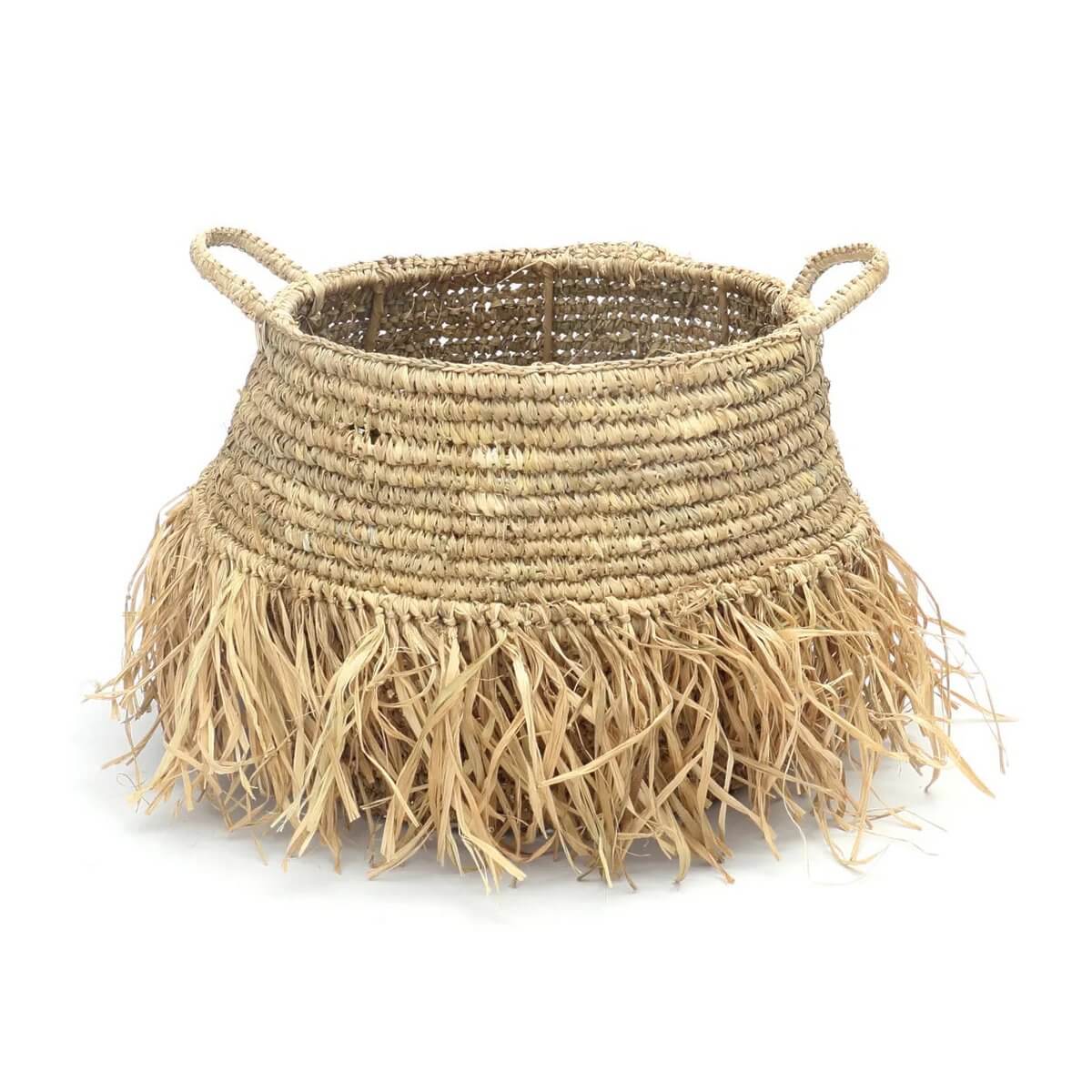 De Raffia Deluxe mand met natuurlijke raffia franjes en bohemian stijl, perfect voor opbergen en decoratieve doeleinden in elke ruimte.