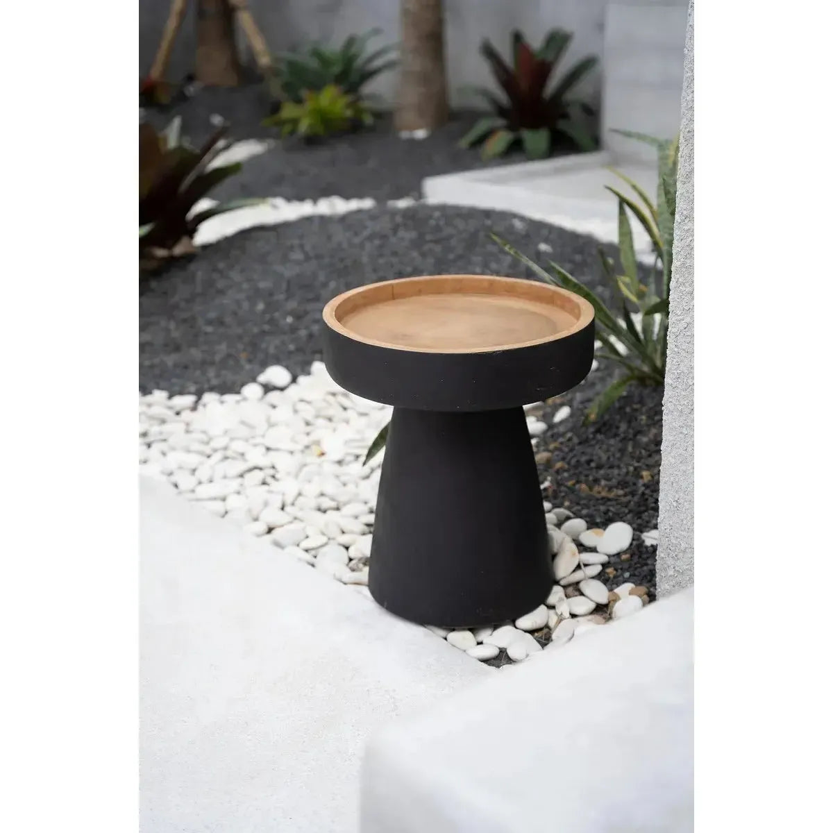 De Rayu Bijzettafel - Zwart Naturel-bijzettafel-Bazar Bizar Living-Ik Hout ervan.