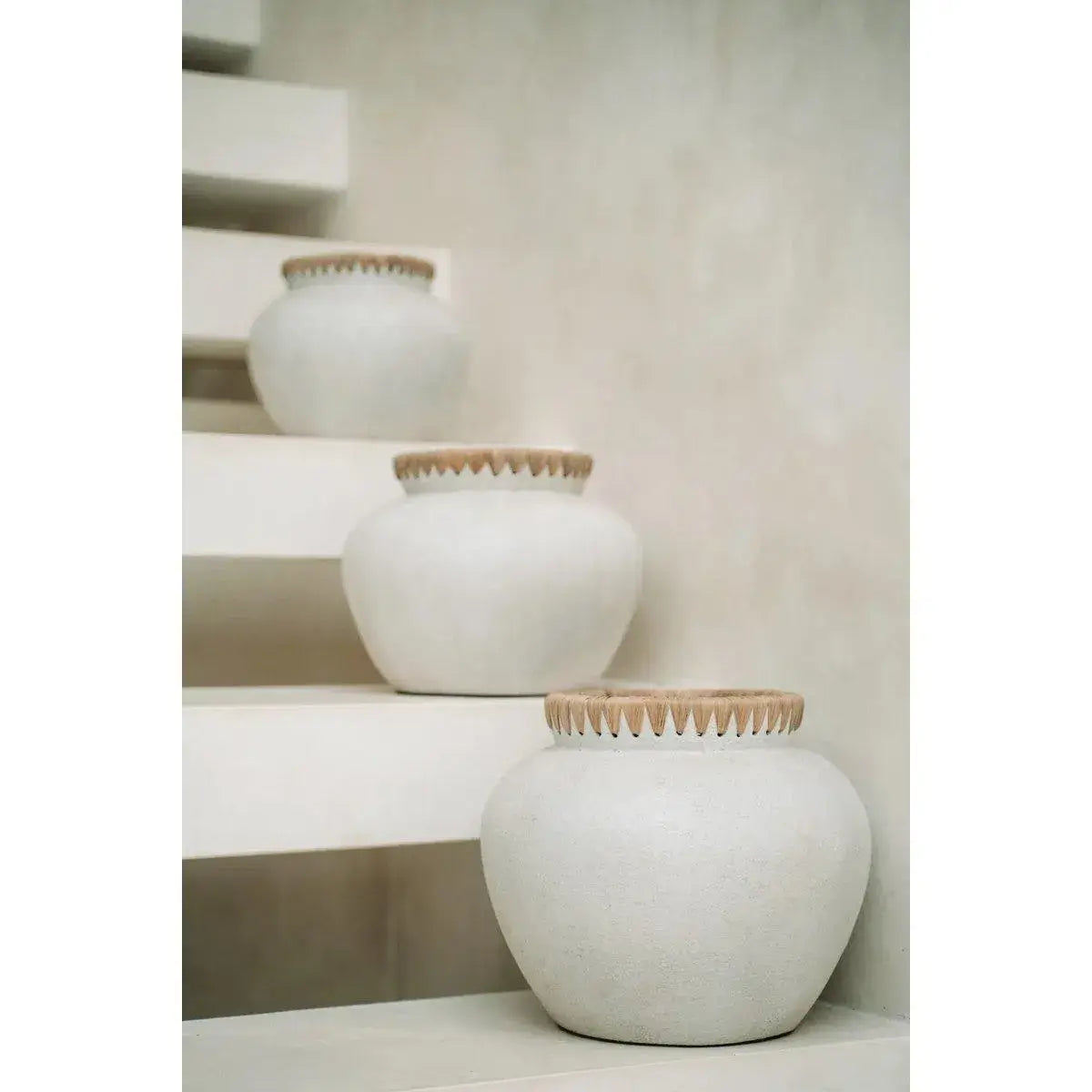 De Styly Vaas - Beton Naturel - L-vazen-Bazar Bizar Living-Ik Hout ervan.