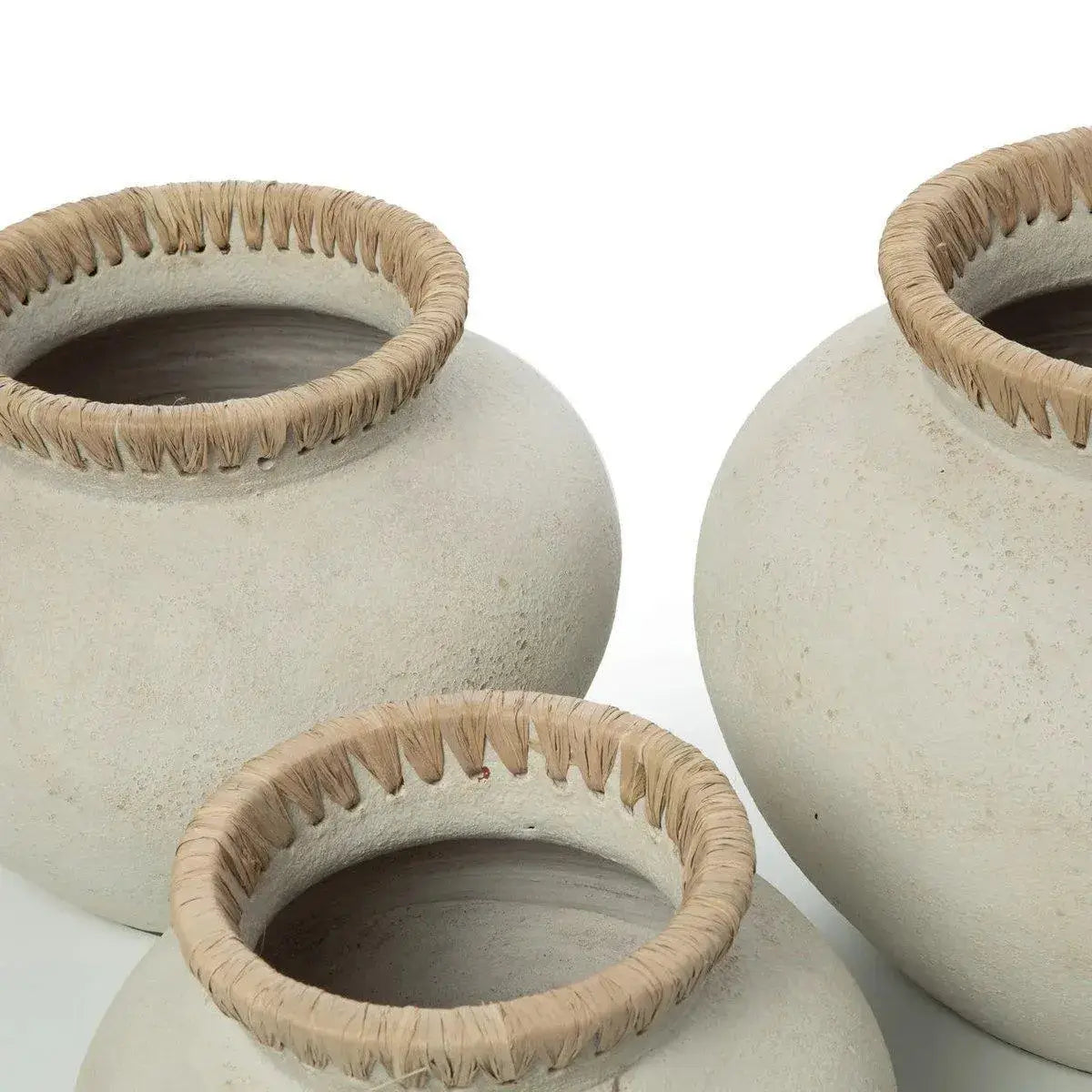 De Styly Vaas - Beton Naturel - L-vazen-Bazar Bizar Living-Ik Hout ervan.