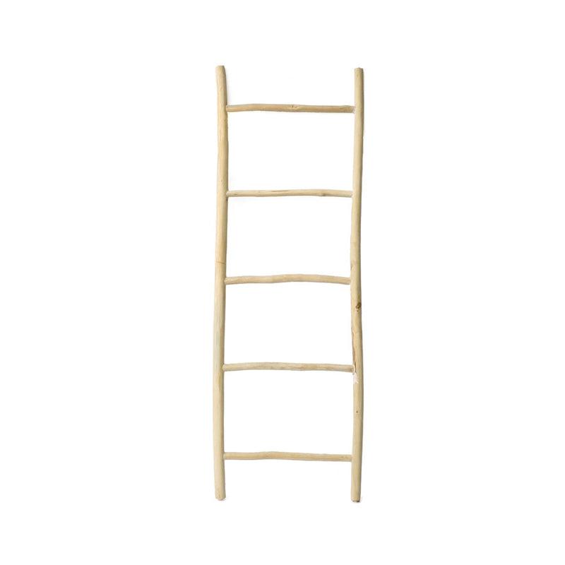 Natuurlijke teakhouten boho ladder, perfect voor handdoeken en plaids. Voeg een natuurlijk accent toe aan je interieur of buitenruimte.