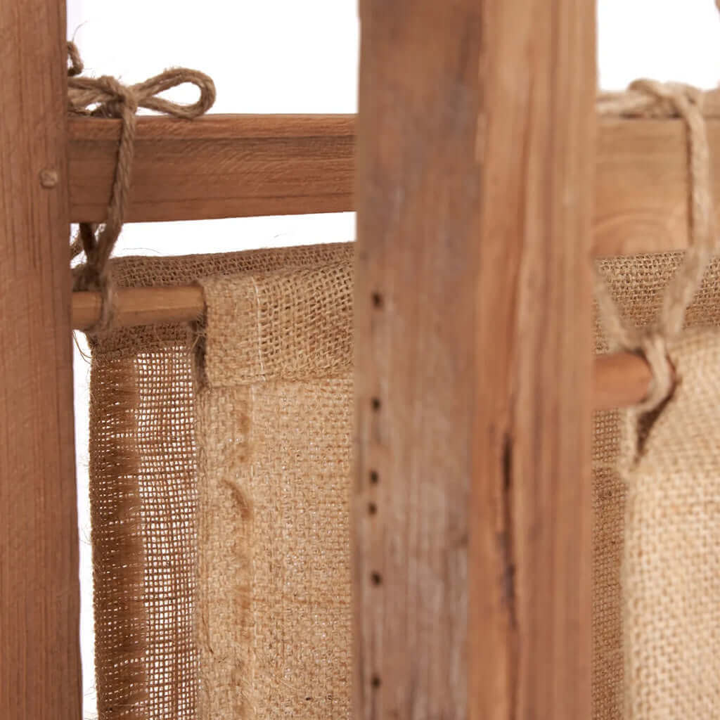 Detail van de Zenbu Divider - Naturel, gemaakt van gerecycleerd teakhout en natuurlijke jute textuur voor een rustieke uitstraling.