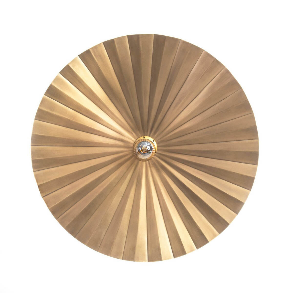 Bohemian style Tsijn Tsjin brass wall lamp by Bazar Bizar Living, featuring handmade elegance in an iron design.