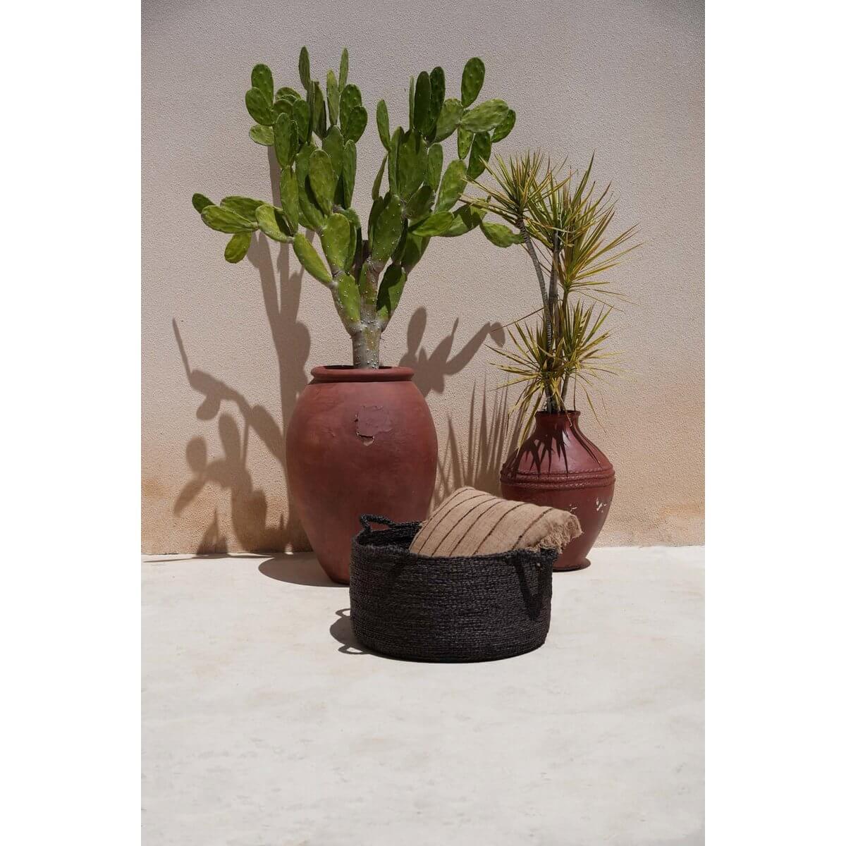 De vier handen sneakers - zwart - s-Bazar Bizar Living-Ik Hout ervan.