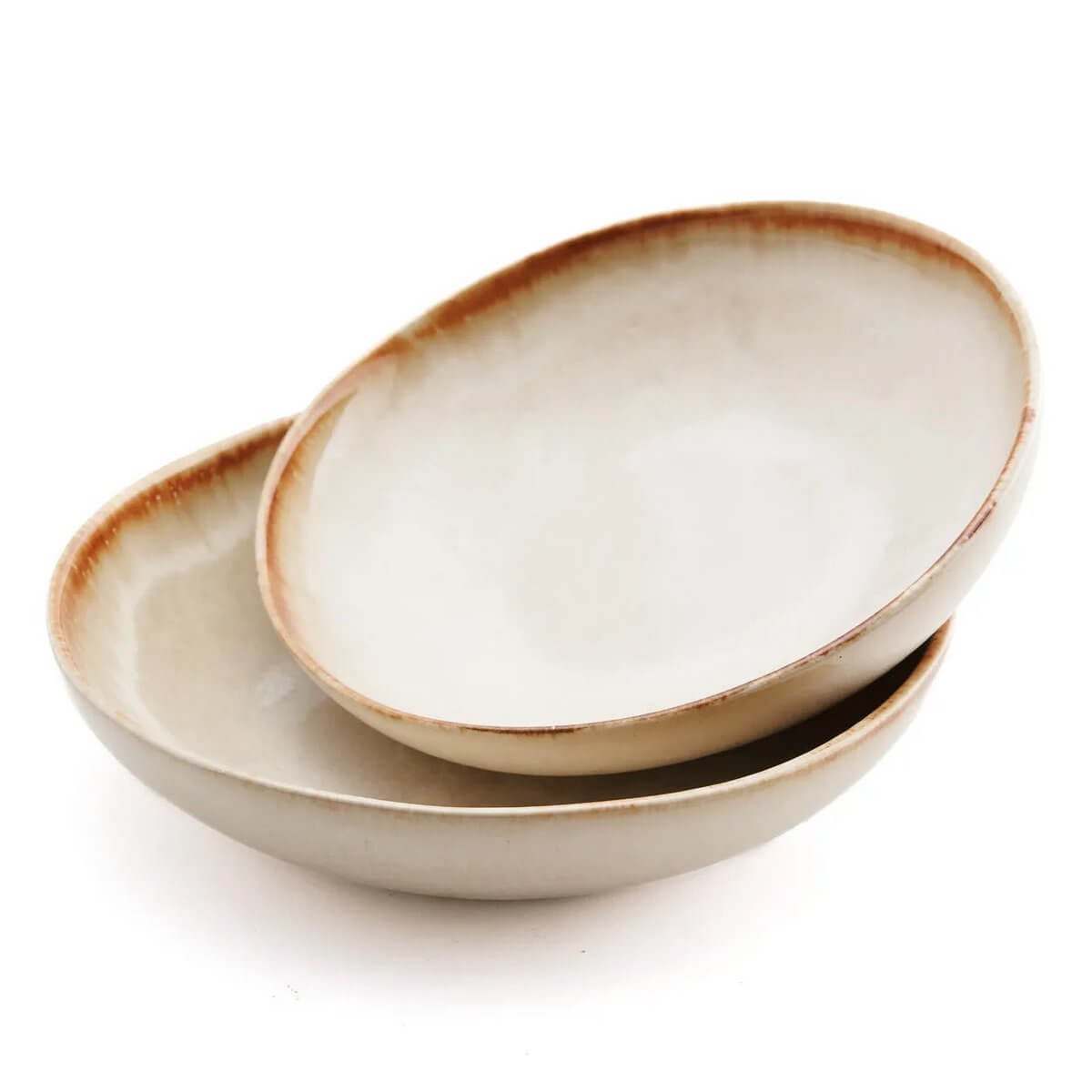 Het Cascais kleine kombord - handgemaakt wit keramiek met goud accent, set van 6, perfect voor sfeervolle tafeldekking.