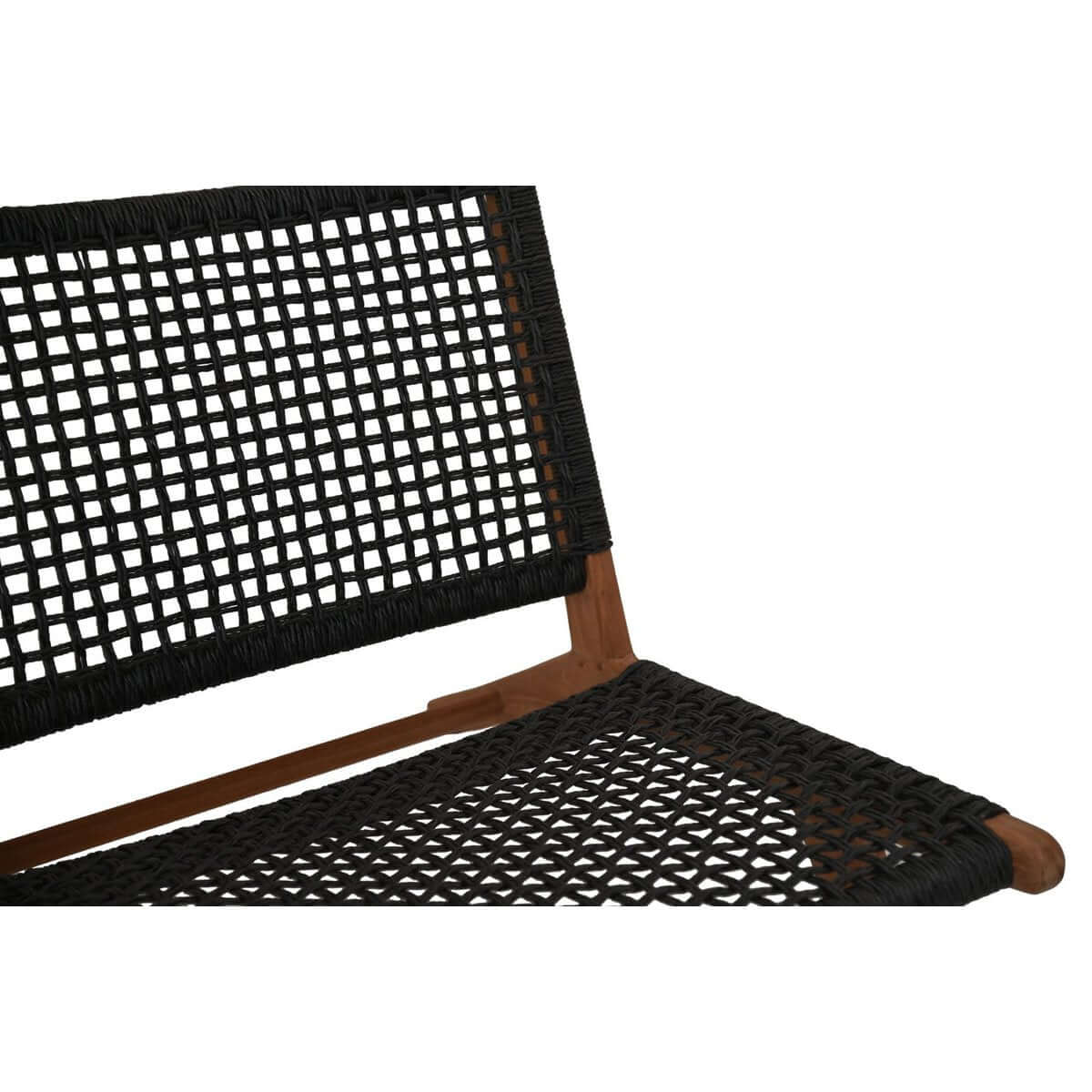 Close-up van de Loungestoel Garden Rio, geweven zwart bananenblad en teak frame