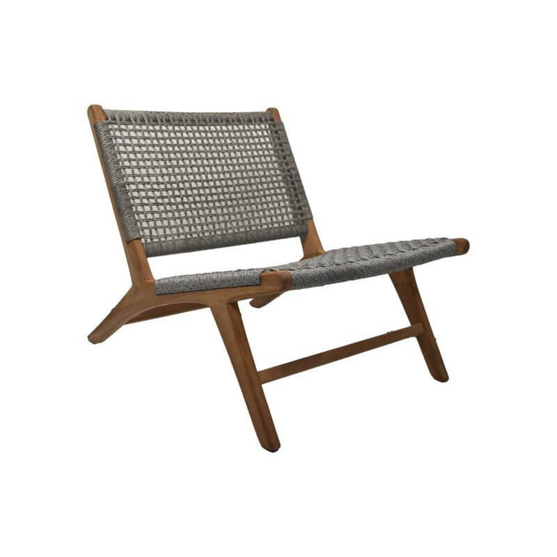 Loungestoel Garden Rio in gebroken wit en naturel, gemaakt van teak en bananenblad. Perfect voor een rustgevende buitenruimte.