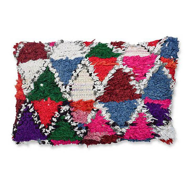 Kleurrijk Marokkaans kussen van vintage Berberkleed, handgemaakt en uniek, perfect voor een opvallende touch in elke kamer.