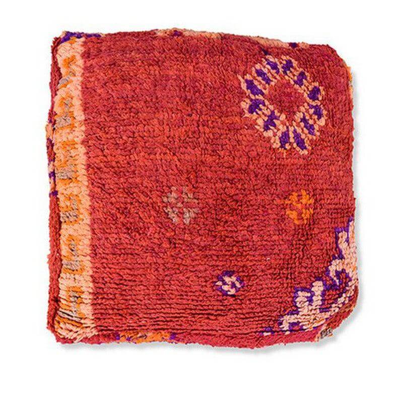 Marokkaans vloerkussen - K1119 met oranje en paarse patronen, handgemaakt door vakmensen voor een exotische woonstijl.