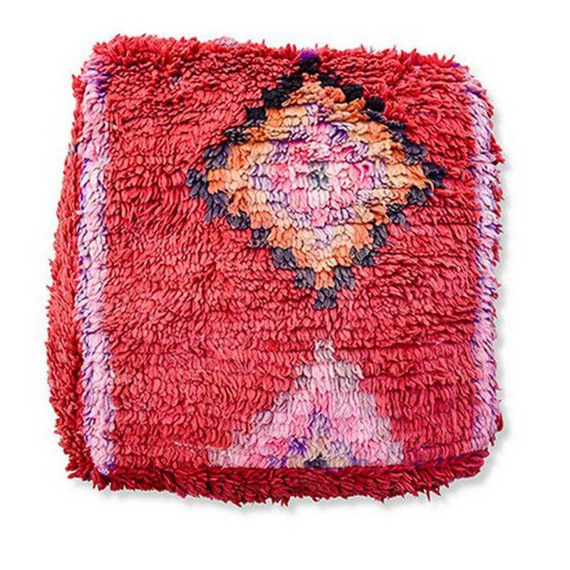 Marokkaans vloerkussen K1123 met kleurrijk geometrisch patroon, handgemaakt in Marokko, authentieke en exotische charme.