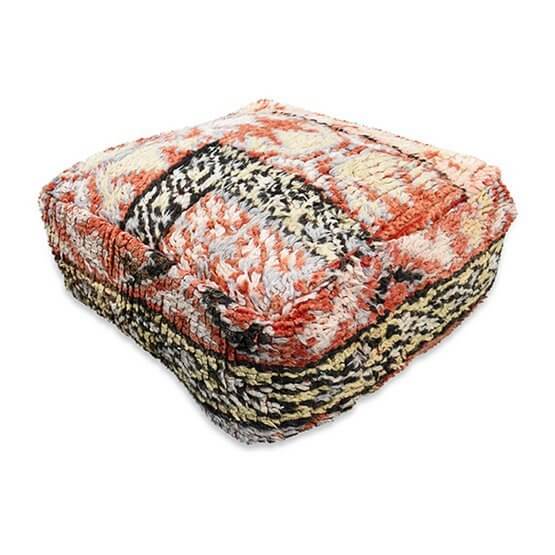 Marokkaans vloerkussen K1205 met traditioneel patroon, 50x50cm, handgemaakt in Marokko voor bohemian interieur, sfeervolle uitstraling.